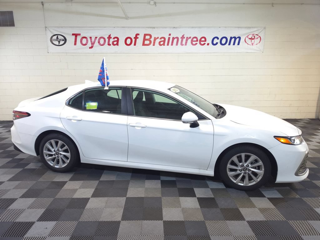 Certified 2023 Toyota Camry LE FWD image 1