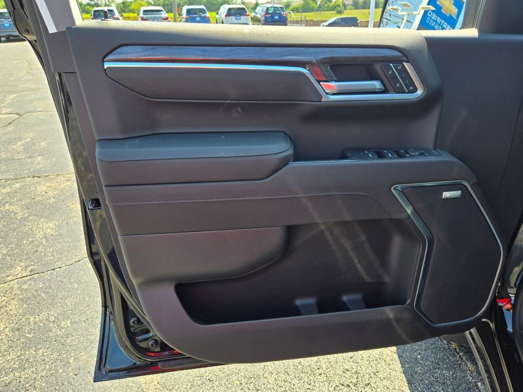 New 2026 Chevrolet Silverado 1500 LTZ w/ LTZ Premium Package image 23