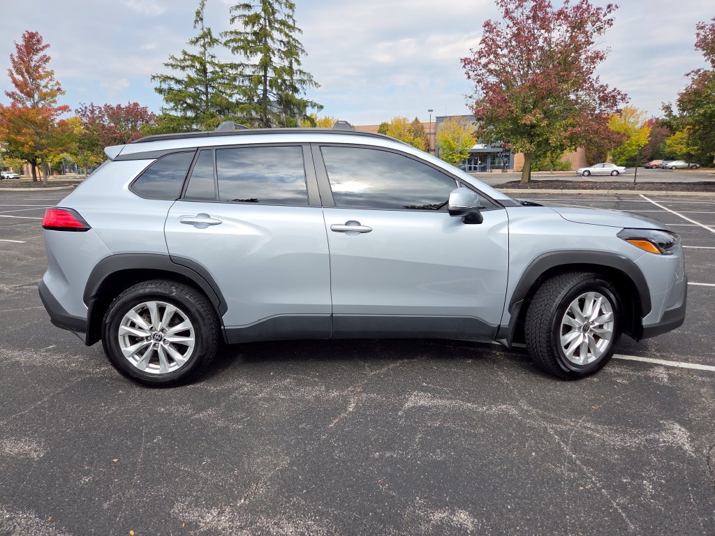 Used 2023 Toyota Corolla Cross LE w/ Moonroof Package AWD/4WD image 24