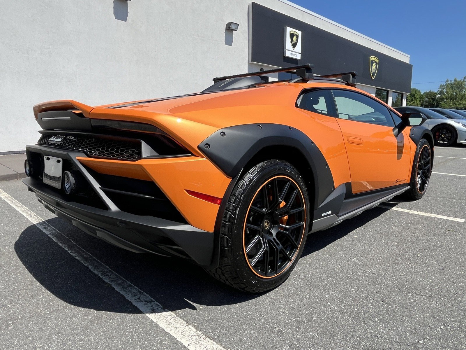 Used 2024 Lamborghini Huracan Sterrato image 6