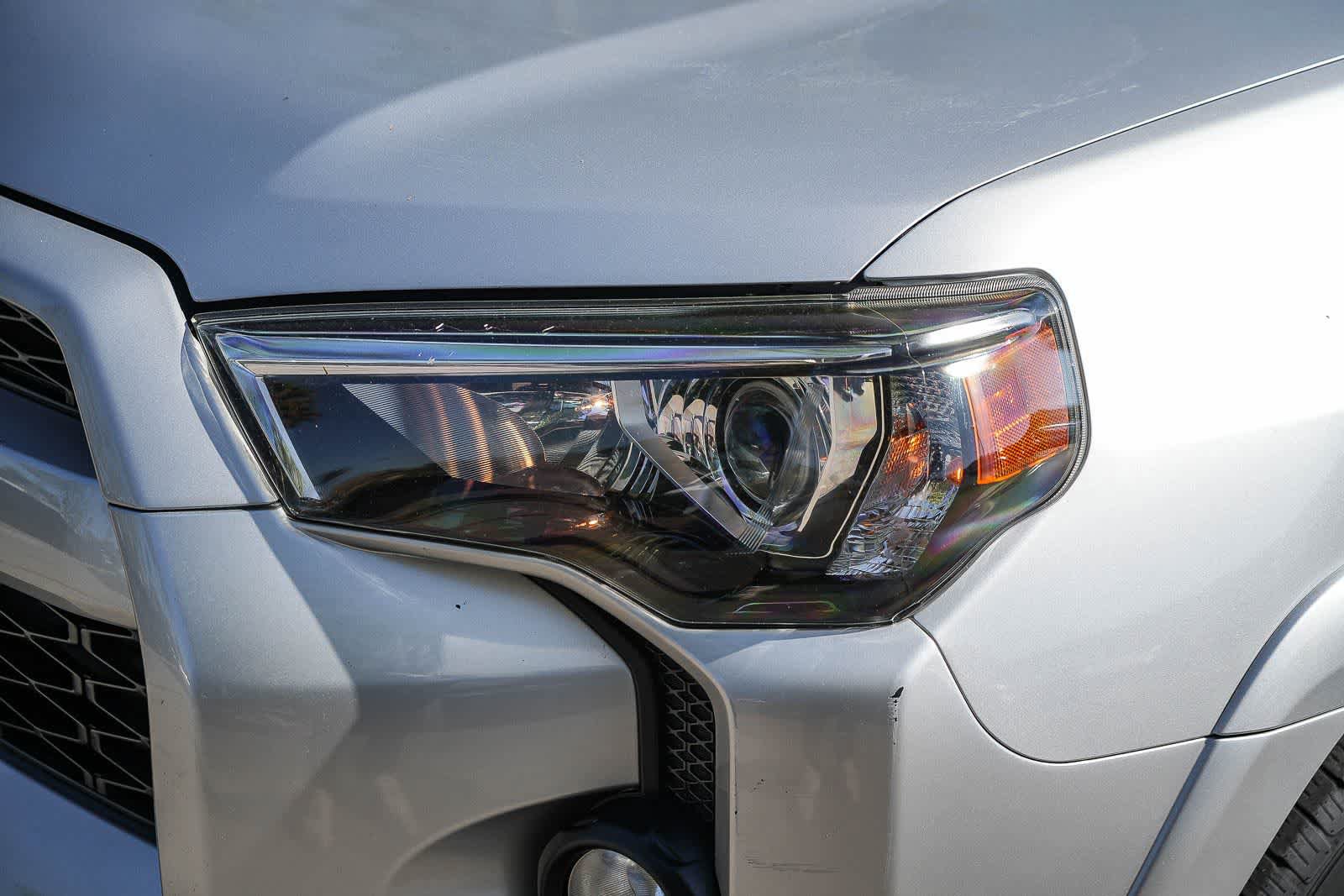 Used 2018 Toyota 4Runner SR5 RWD image 7