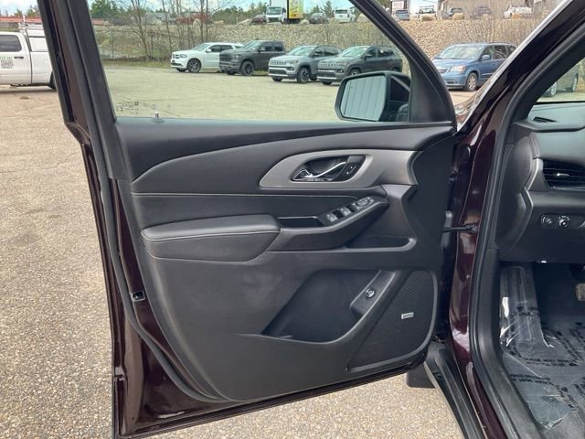 Used 2023 Chevrolet Traverse LT w/ LT Premium Package AWD/4WD image 12