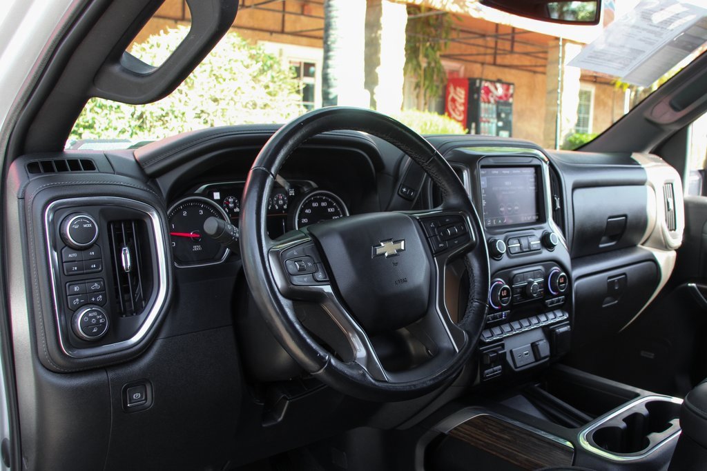 Used 2022 Chevrolet Silverado 2500 High Country image 21