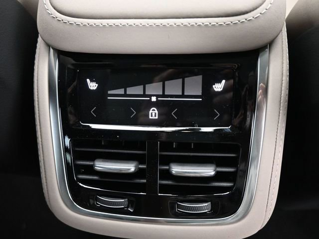 New 2026 Volvo XC90 B6 Plus w/ Protection Package Premier image 35