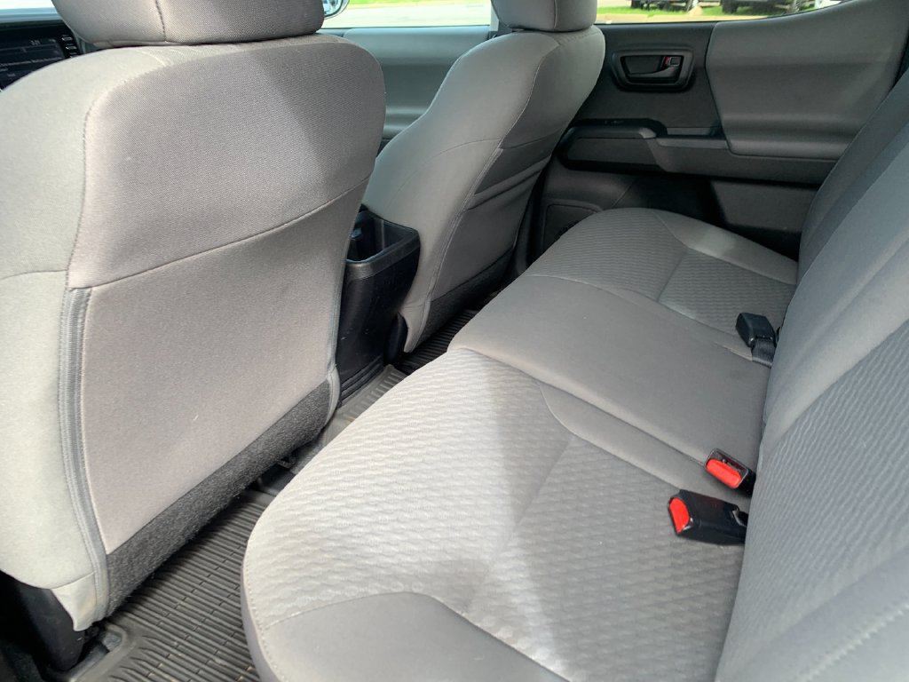 Used 2021 Toyota Tacoma SR AWD/4WD image 14