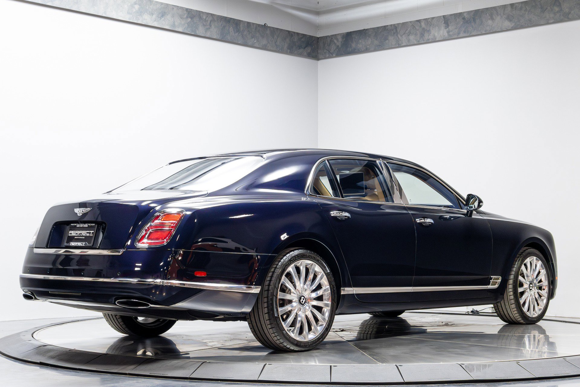 Used 2017 Bentley Mulsanne image 16