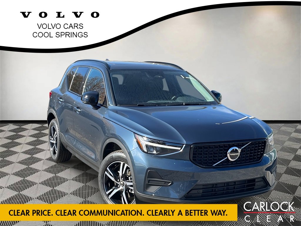 New 2026 Volvo XC40 B4 Core w/ Climate Package