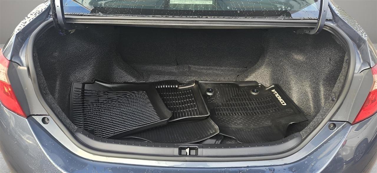 Used 2019 Toyota Corolla LE FWD image 21