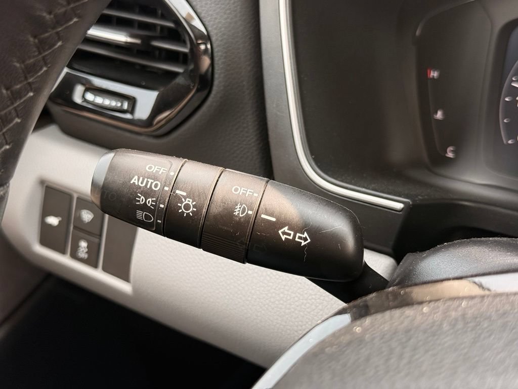 Used 2023 Honda Pilot Elite image 36
