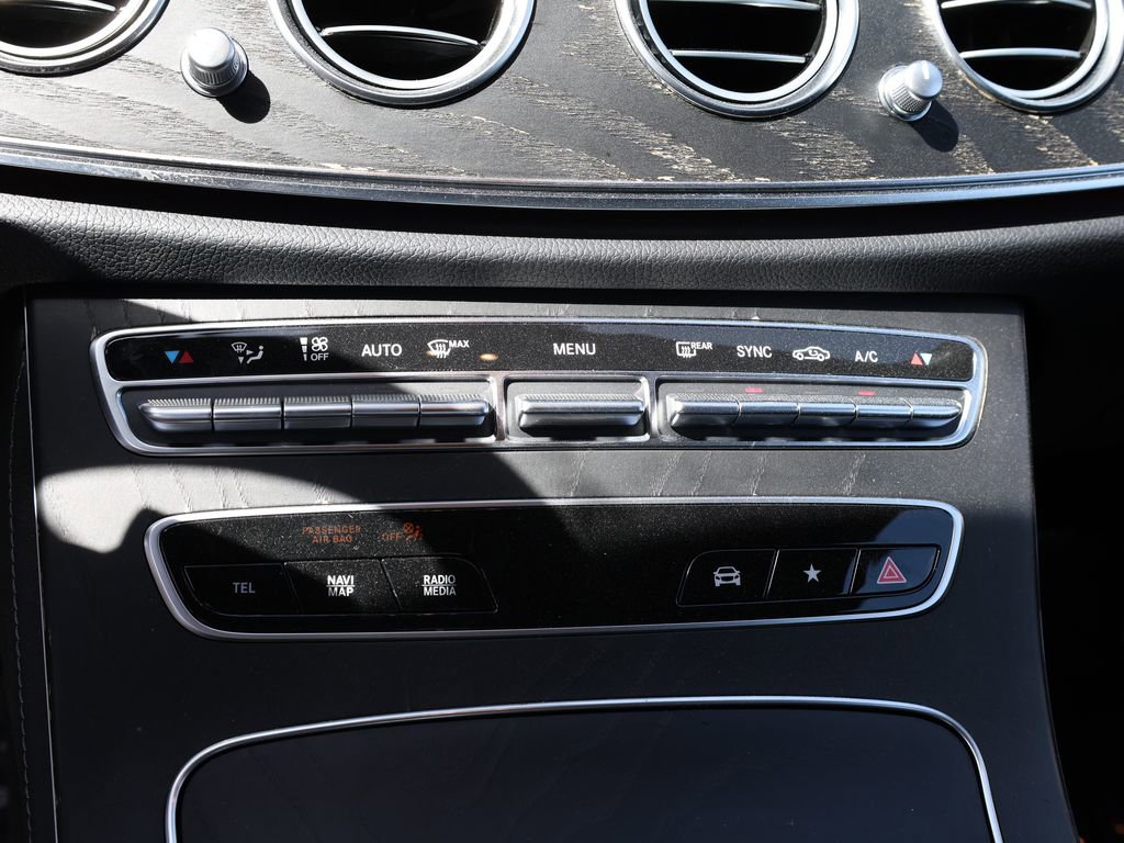 Used 2022 Mercedes-Benz E 350 Sedan w/ Exterior Lighting Package image 30