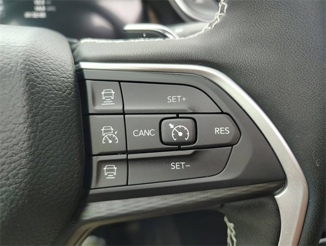 New 2025 Jeep Grand Cherokee Altitude w/ Trailer Tow Package image 19