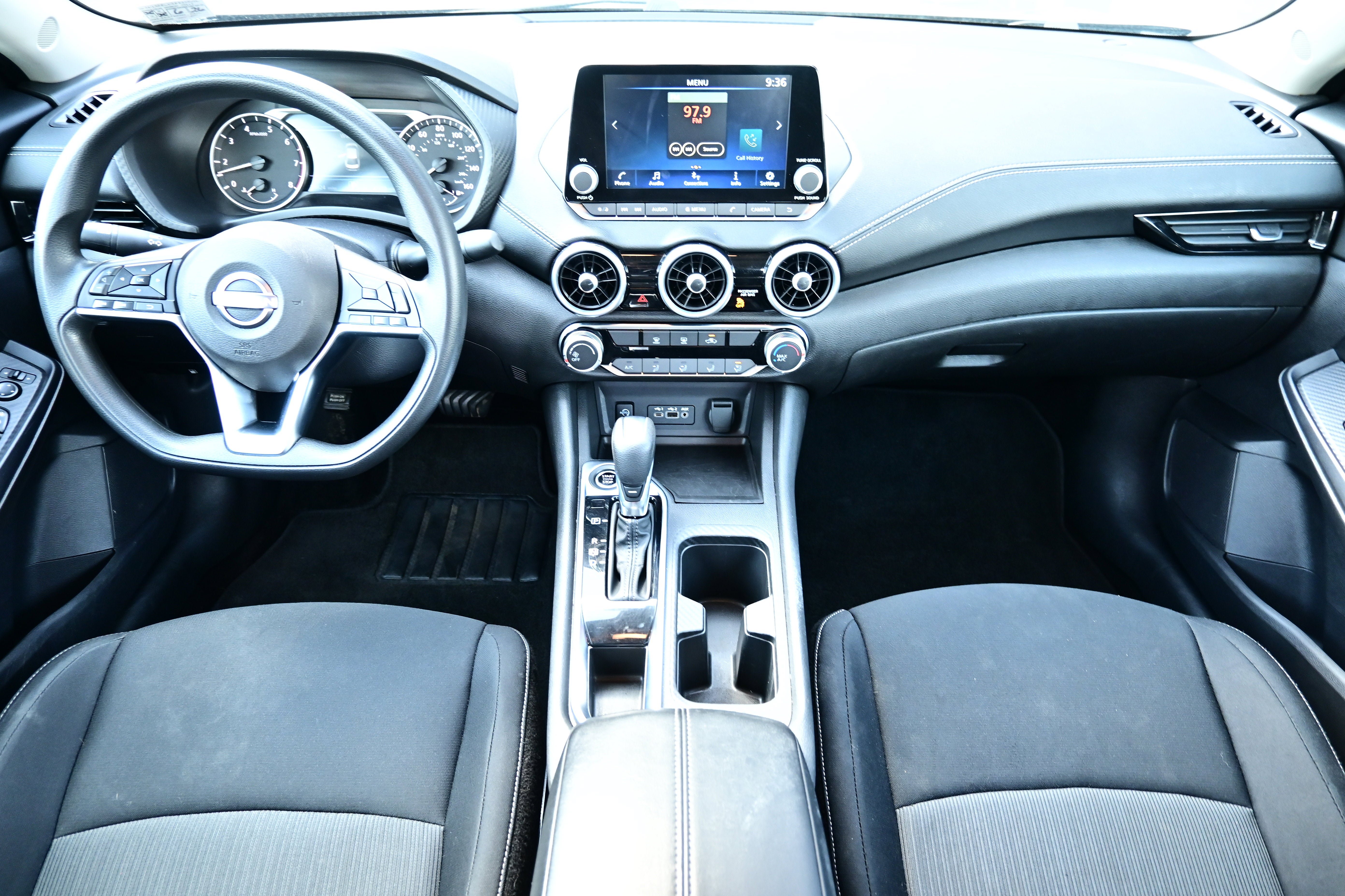 Used 2024 Nissan Sentra SV FWD image 14