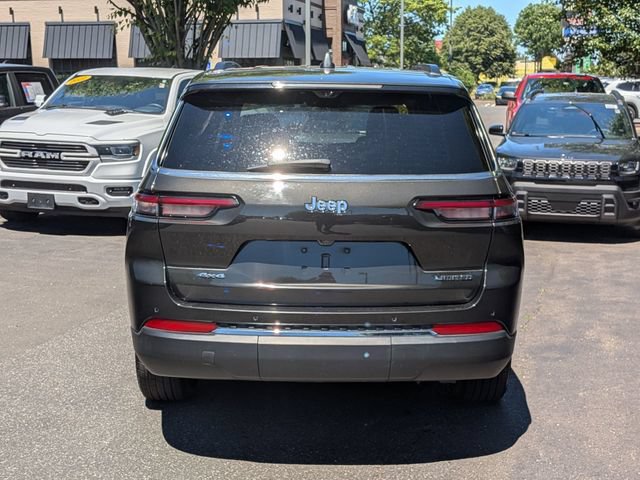 Certified 2023 Jeep Grand Cherokee L Limited w/ Luxury Tech Group II AWD/4WD image 4