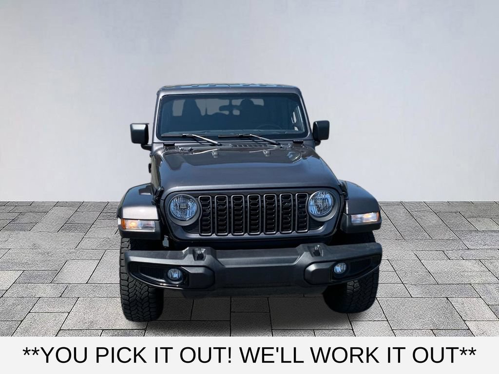 Used 2025 Jeep Gladiator Sport AWD/4WD image 2