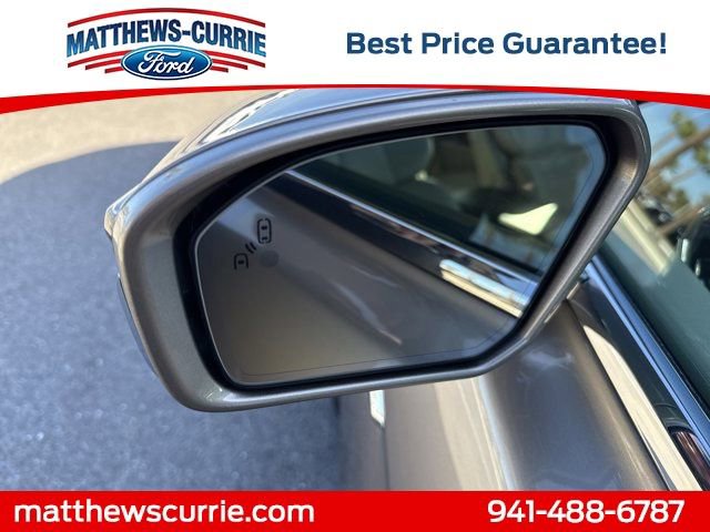 Used 2020 Lincoln Continental image 8