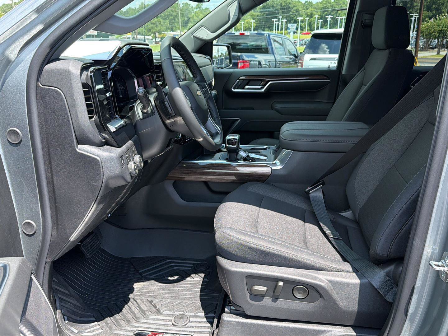 New 2026 Chevrolet Silverado 1500 LT AWD/4WD image 10