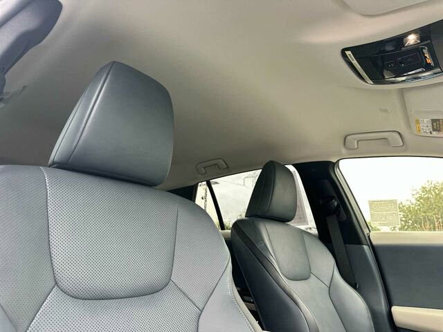 Used 2025 Lexus RZ 450e w/ Accessory Package (2T) image 20