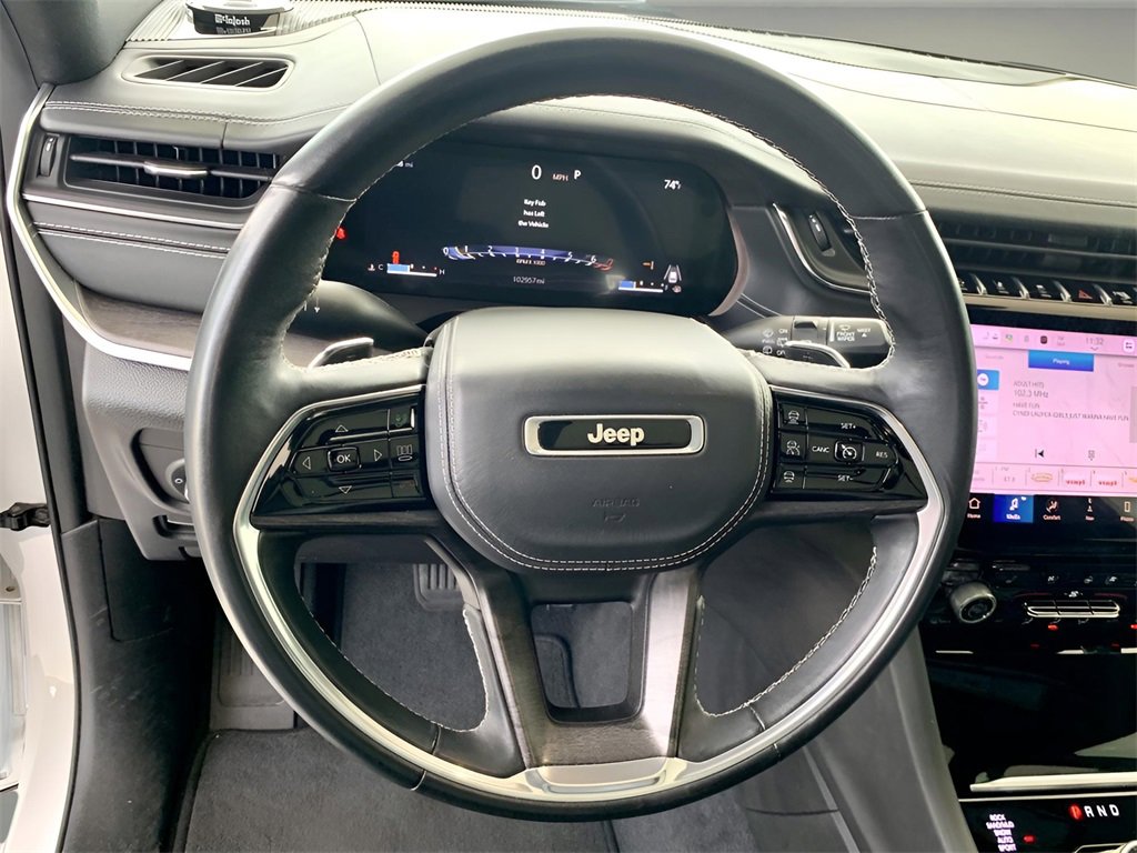 Used 2022 Jeep Grand Cherokee Overland w/ Luxury Tech Group IV image 35