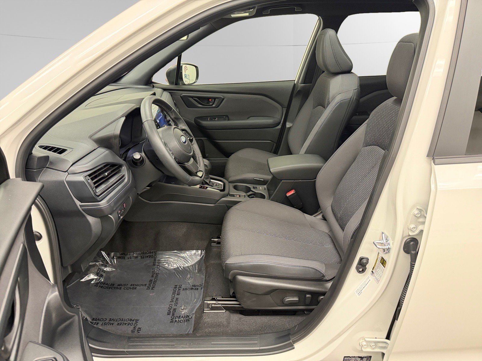 Used 2025 Subaru Forester Premium AWD/4WD image 9