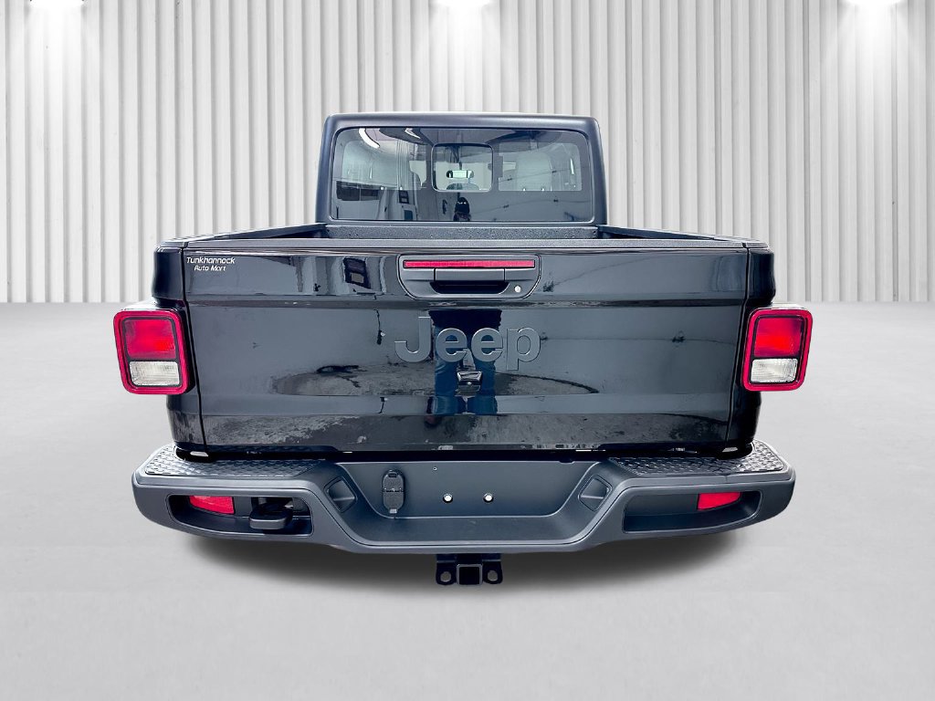 New 2026 Jeep Gladiator Sport AWD/4WD image 6