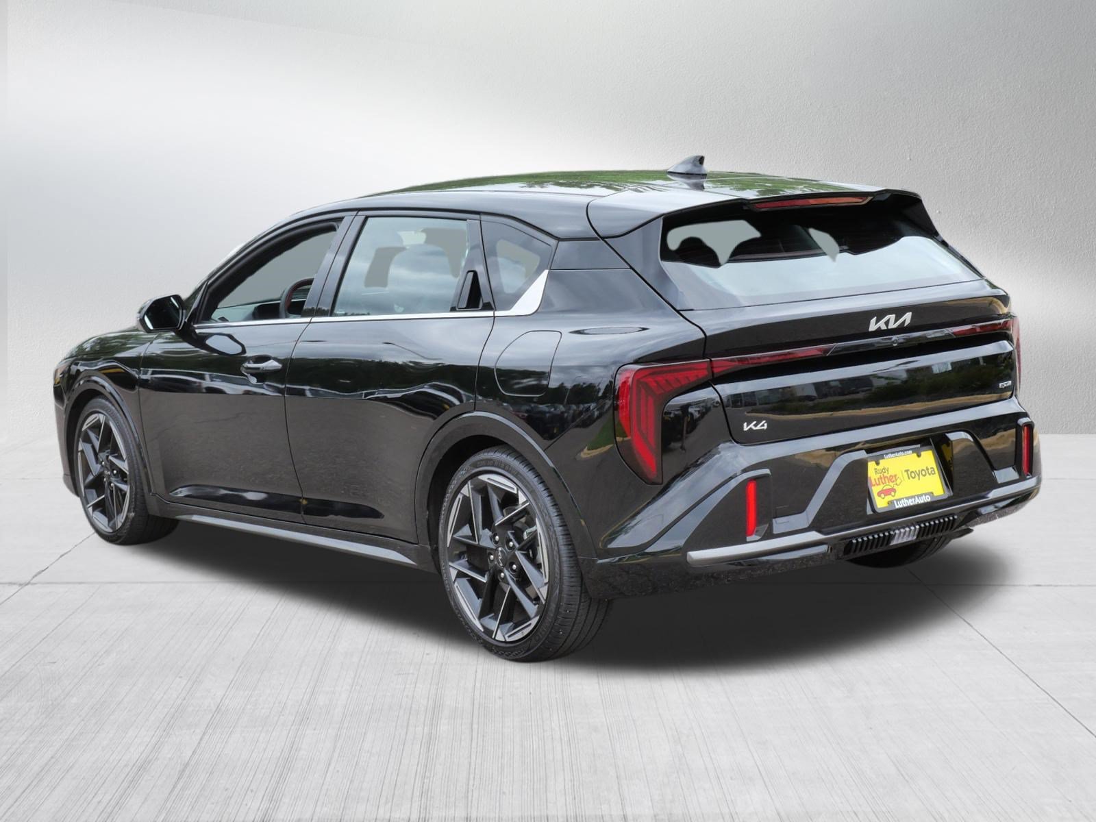 Used 2026 Kia K4 GT-Line FWD image 5