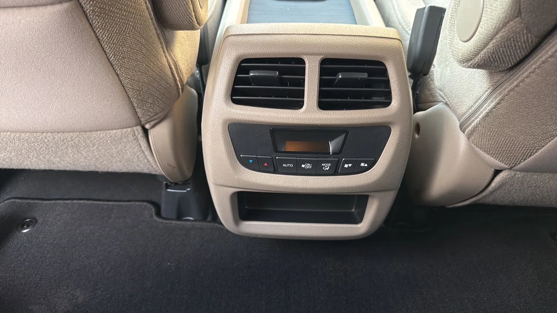 Used 2017 Honda Pilot EX image 29