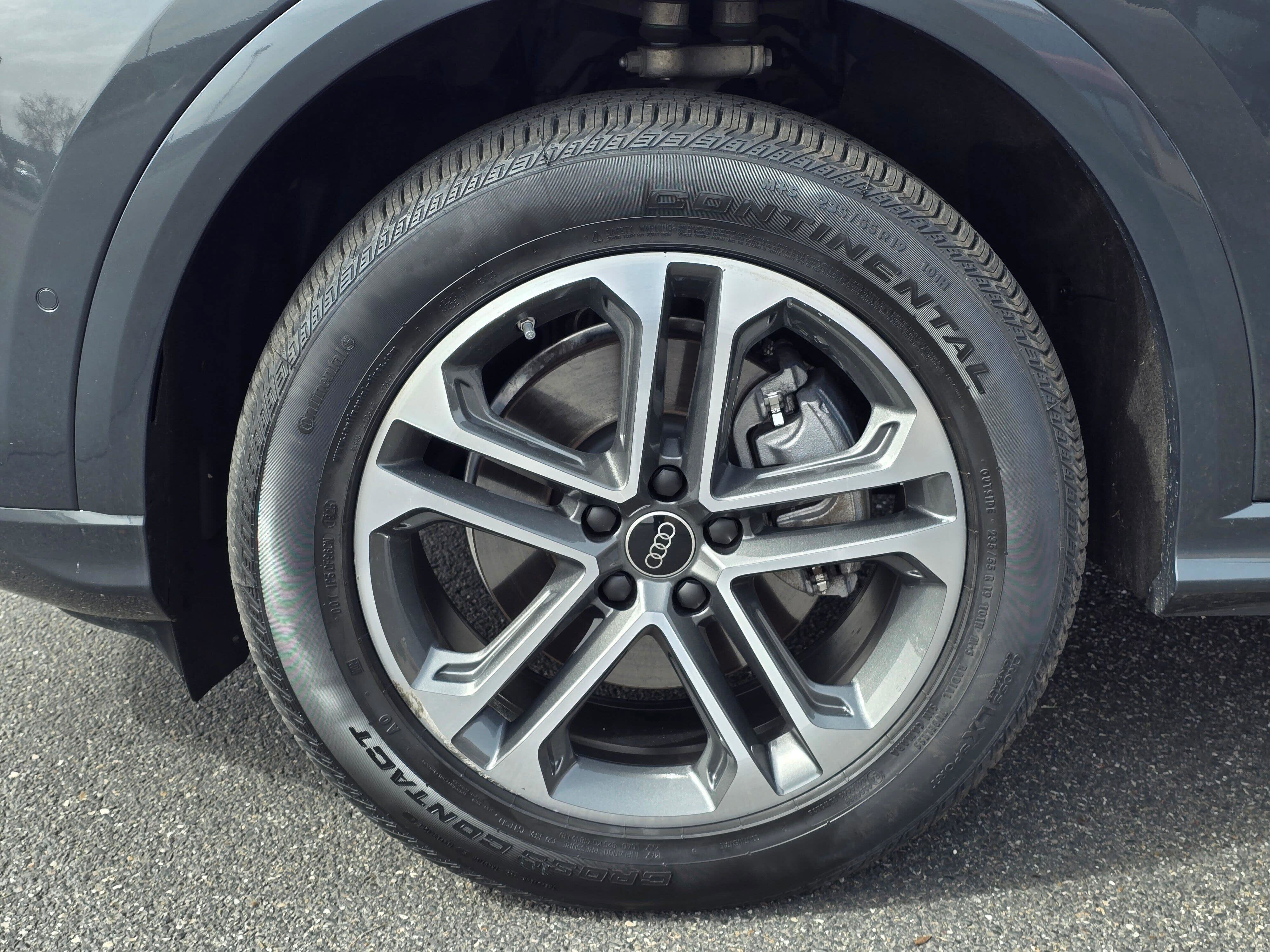Certified 2025 Audi Q5 Premium w/ Convenience Package AWD/4WD image 8