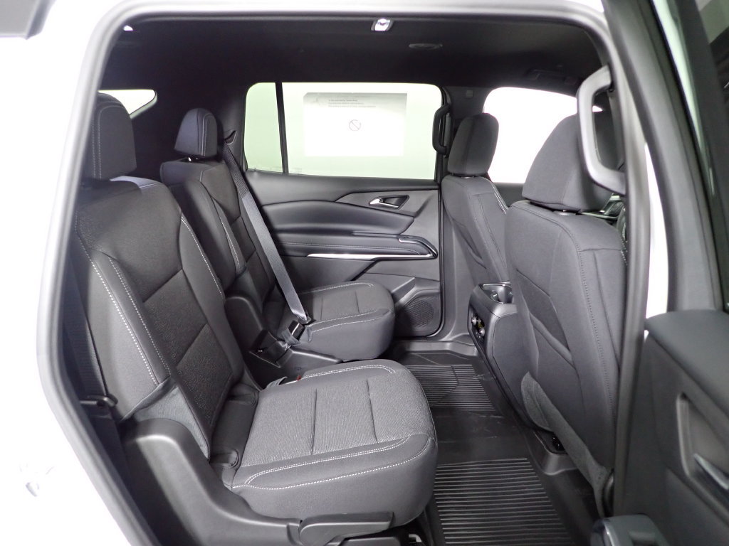 New 2027 Chevrolet Traverse LT w/ LPO, Floor Liner Package AWD/4WD image 36