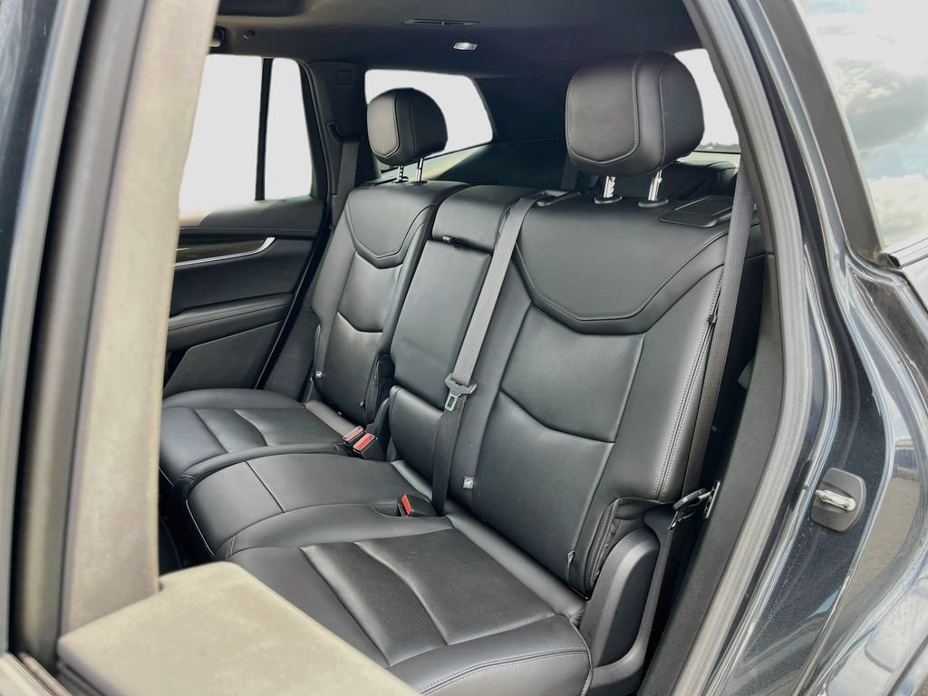 Used 2023 Cadillac XT6 Sport w/ Technology Package AWD/4WD image 26