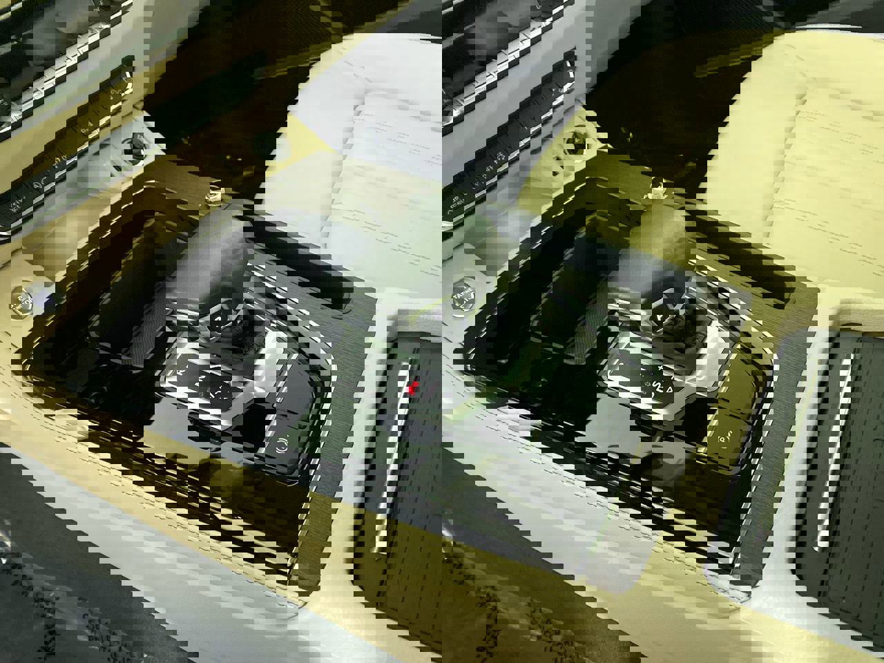 Used 2021 Audi Q5 Premium Plus w/ Premium Plus Package image 17