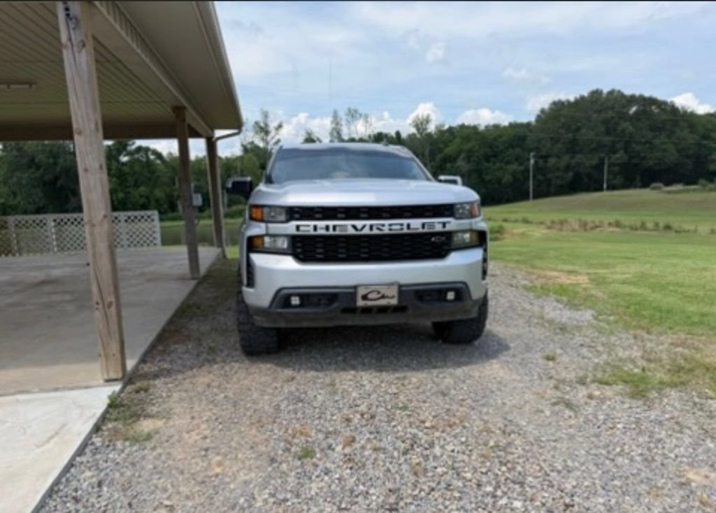 Used 2022 Chevrolet Silverado 1500 Custom AWD/4WD image 2