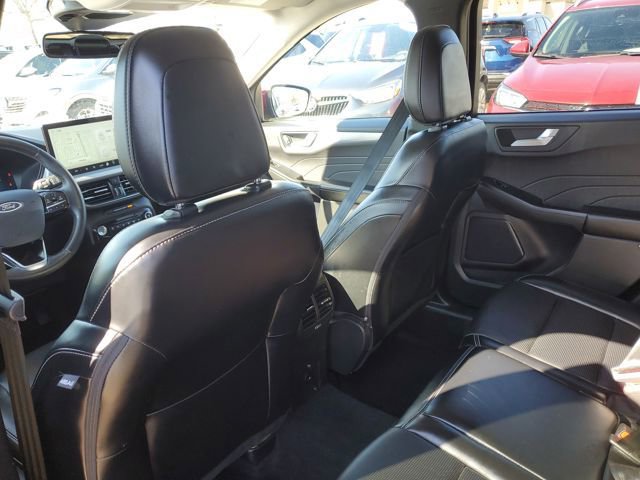 Used 2024 Ford Escape Platinum image 32