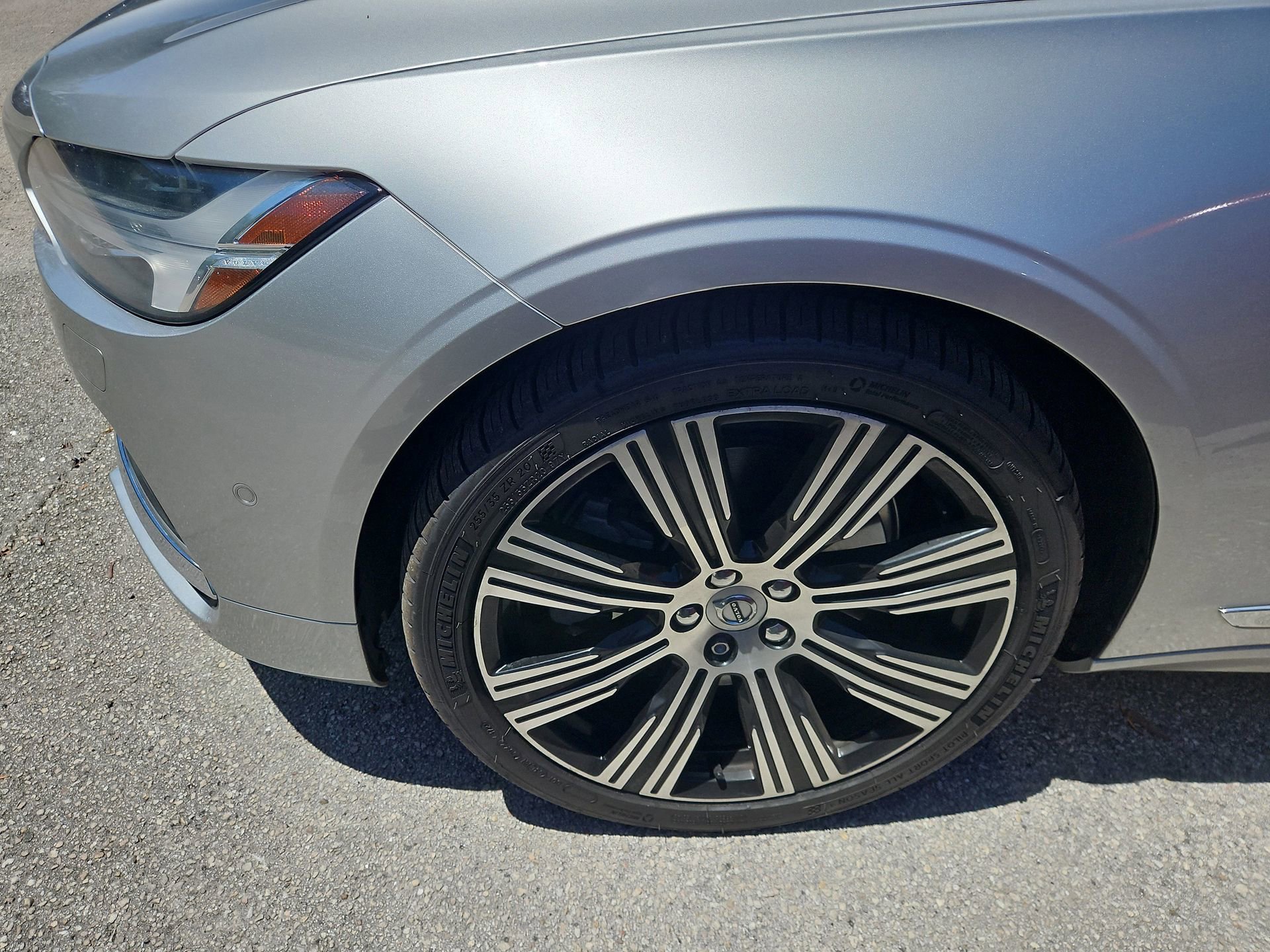 Used 2022 Volvo S90 B6 Inscription w/ Advanced Package AWD/4WD image 8