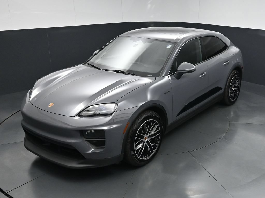New 2025 Porsche Macan Electric RWD image 16