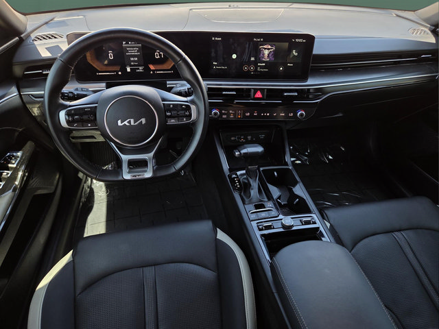 Used 2025 Kia K5 GT-Line w/ GT-Line Premium Package FWD image 9
