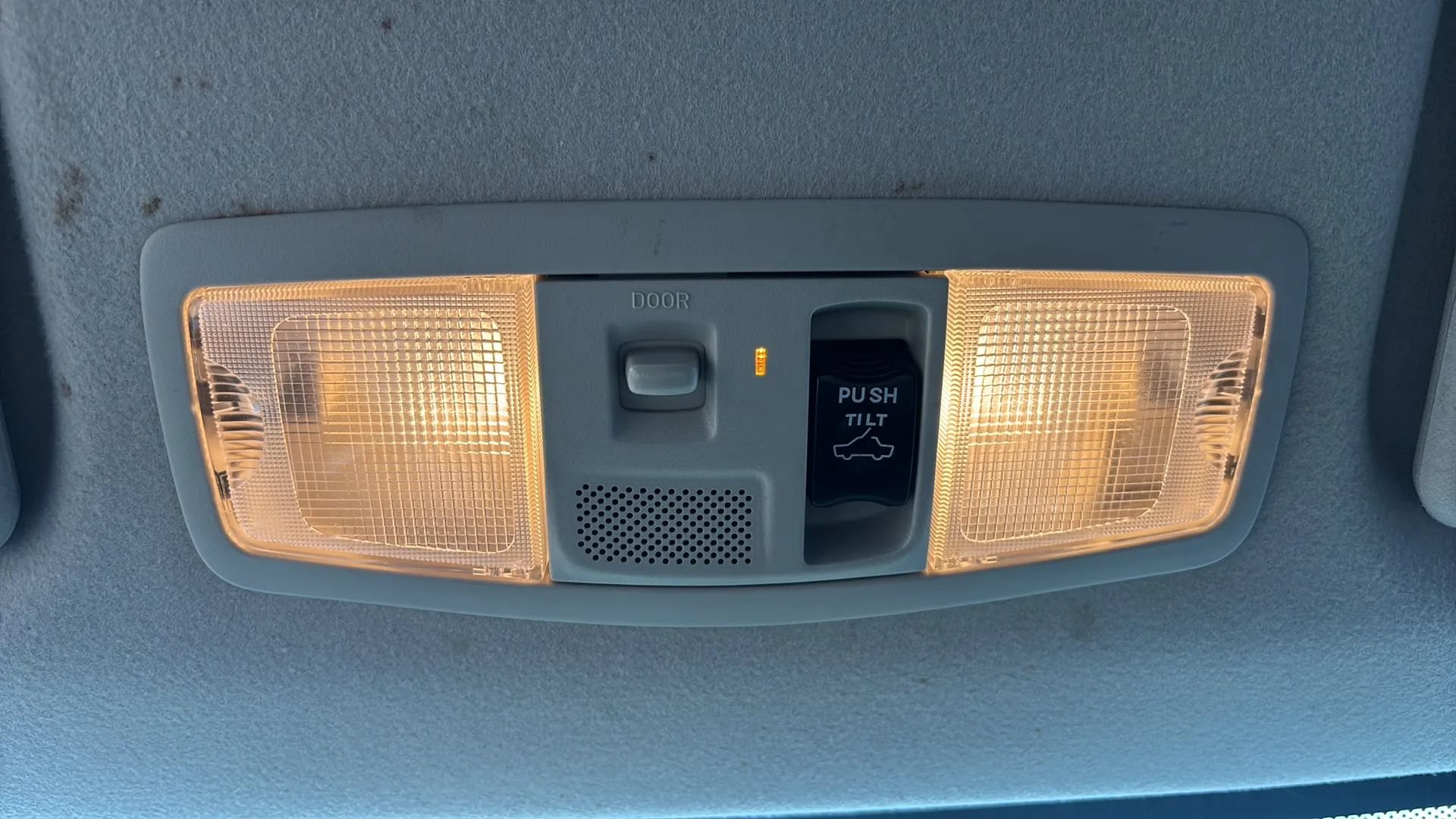 Used 2014 Mitsubishi Outlander SE FWD image 22