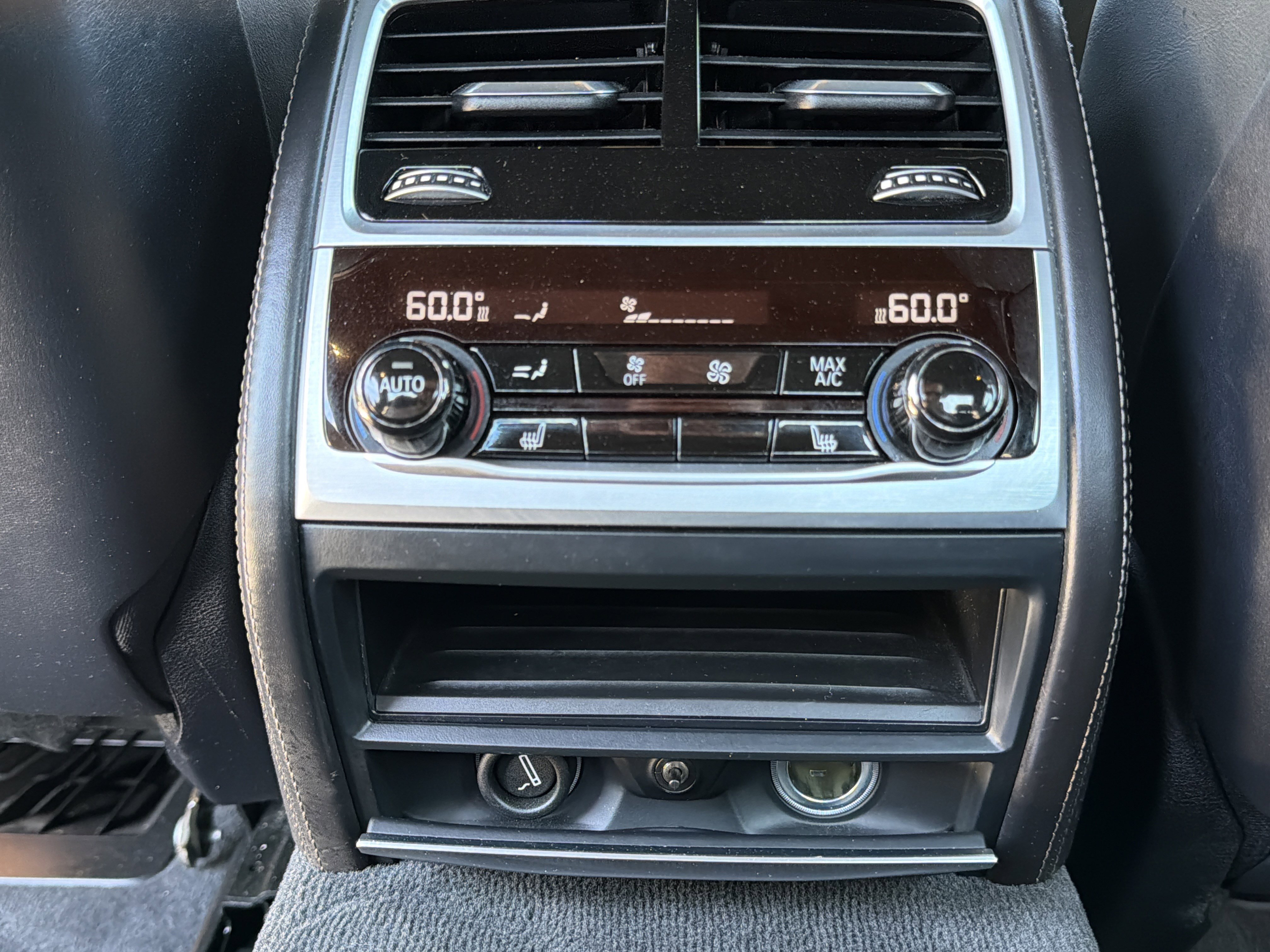 Used 2017 BMW 750i xDrive AWD/4WD image 22