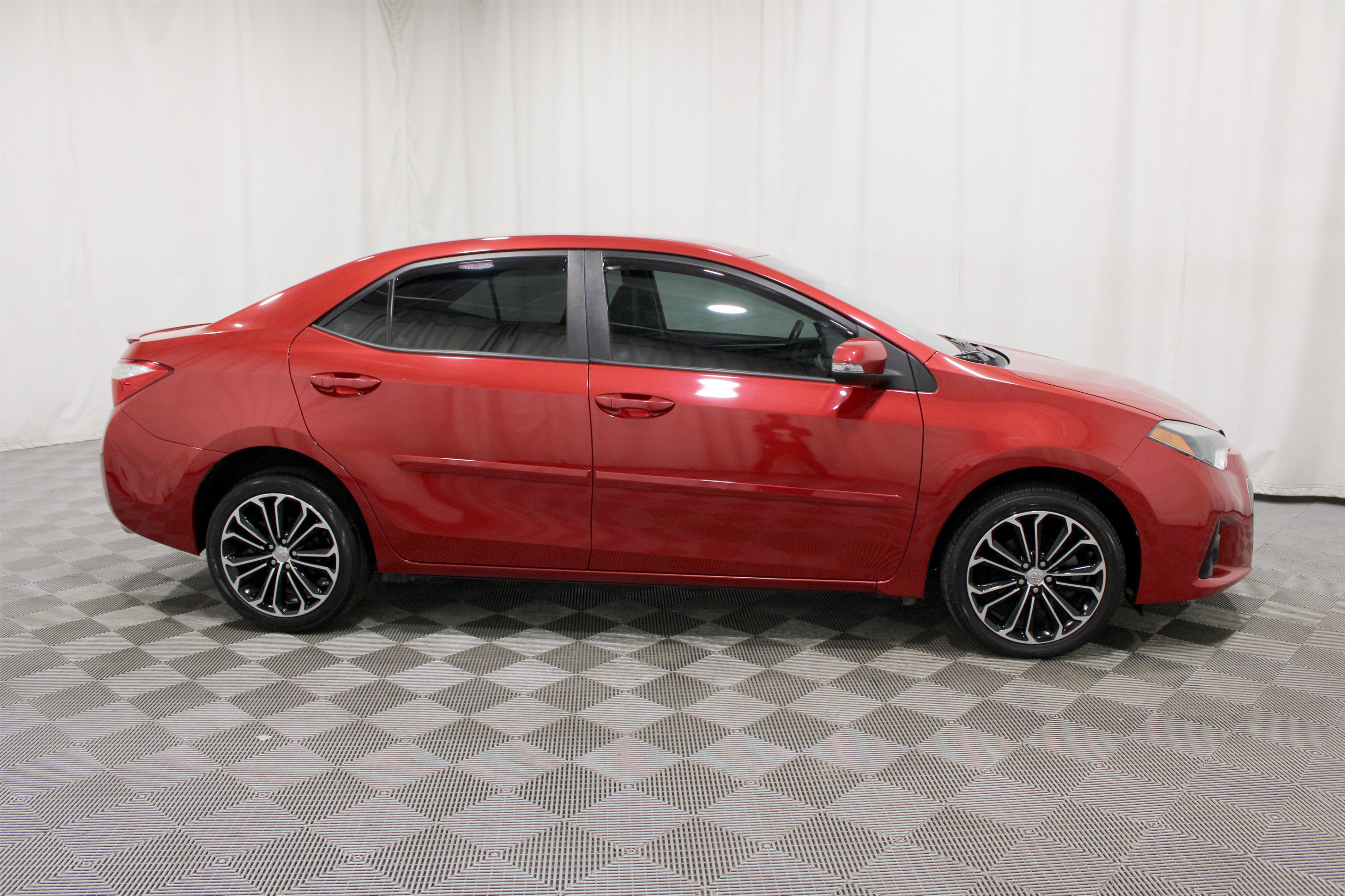 Used 2015 Toyota Corolla S w/ Body Protection Package #1 FWD image 28