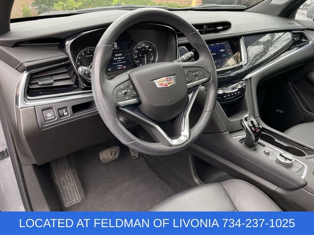 Used 2024 Cadillac XT6 Premium Luxury w/ LPO, Floor Liner Package AWD/4WD image 10