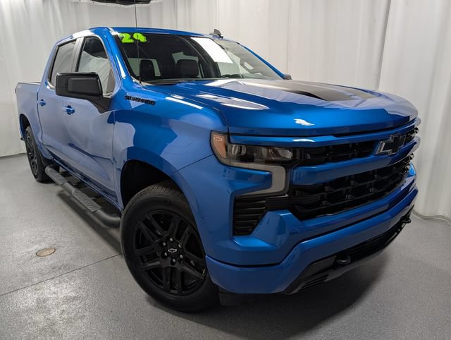 Certified 2024 Chevrolet Silverado 1500 RST w/ Rally Edition AWD/4WD image 2