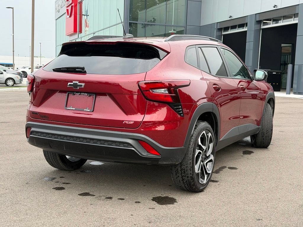 Used 2025 Chevrolet Trax RS FWD image 5