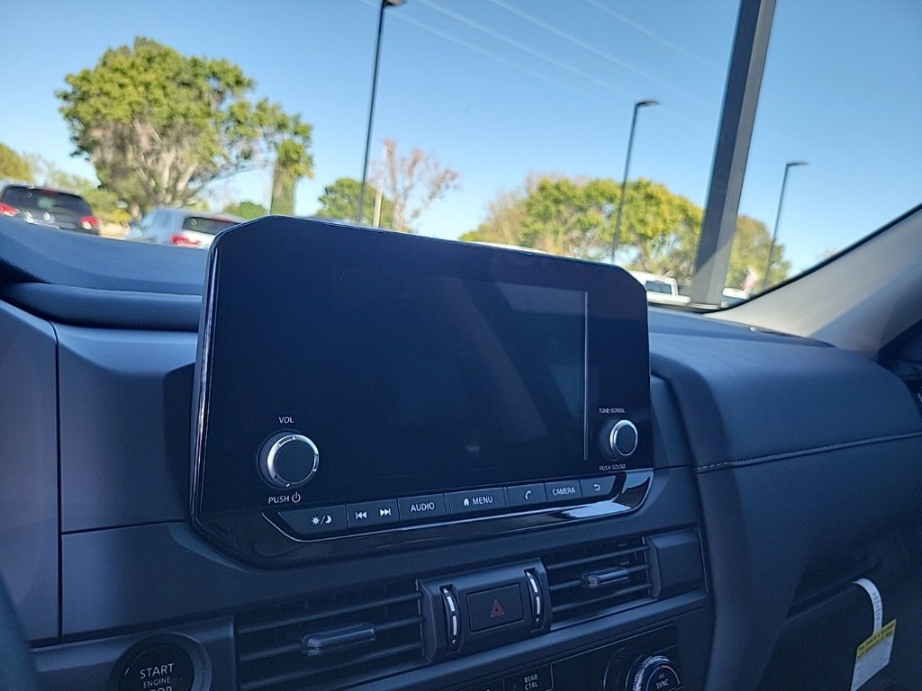 New 2025 Nissan Pathfinder S image 25