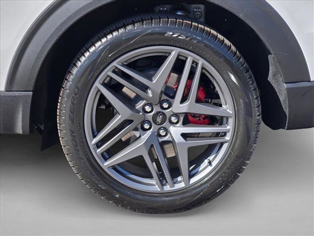 New 2026 Ford Explorer ST w/ Sun And Sound Package image 9