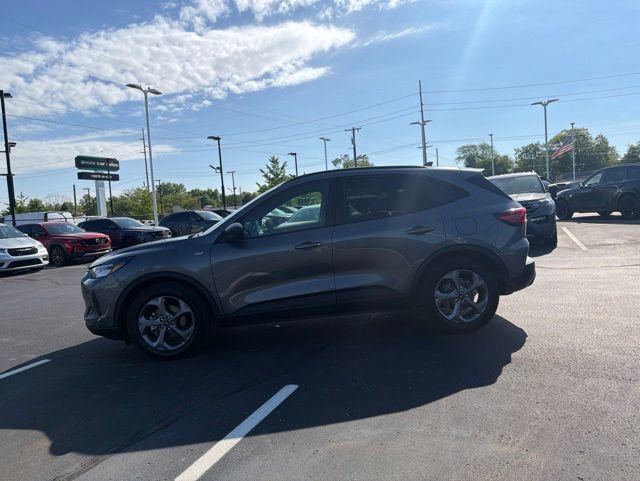 Used 2025 Ford Escape ST-Line FWD image 17