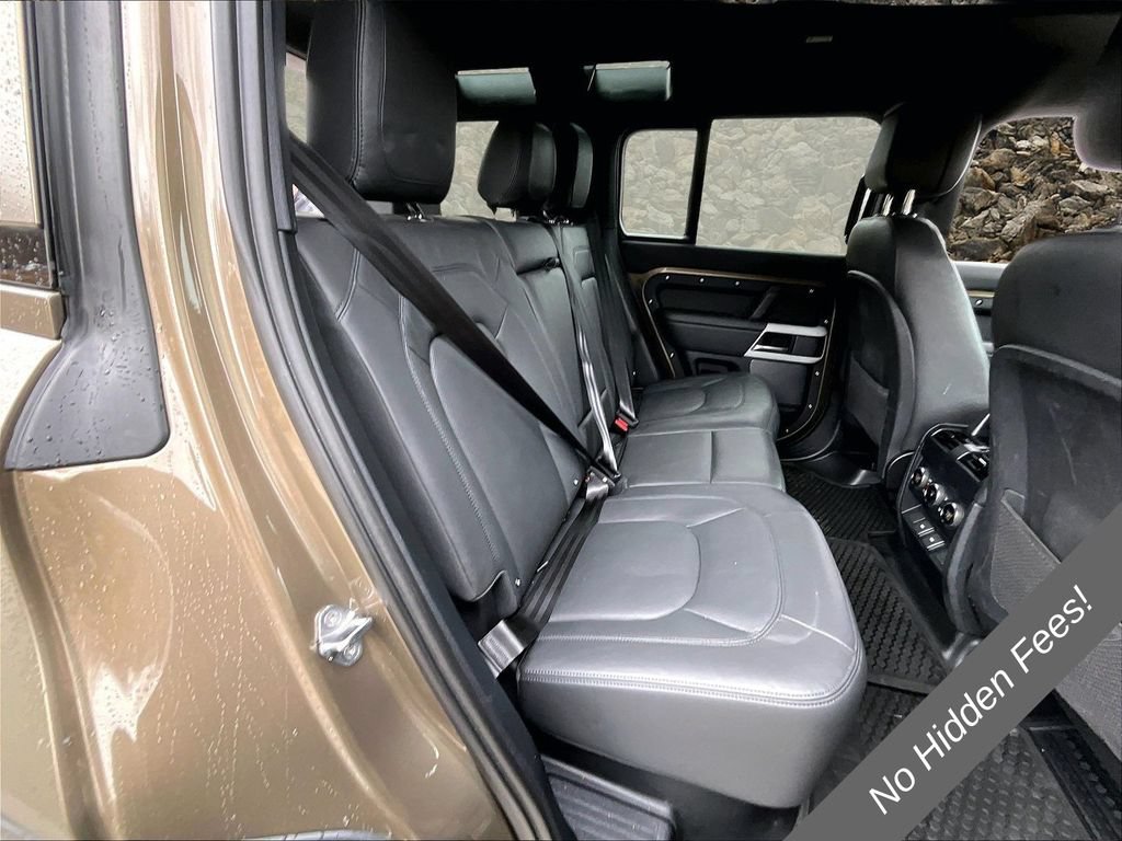 Used 2024 Land Rover Defender 110 SE AWD/4WD image 24