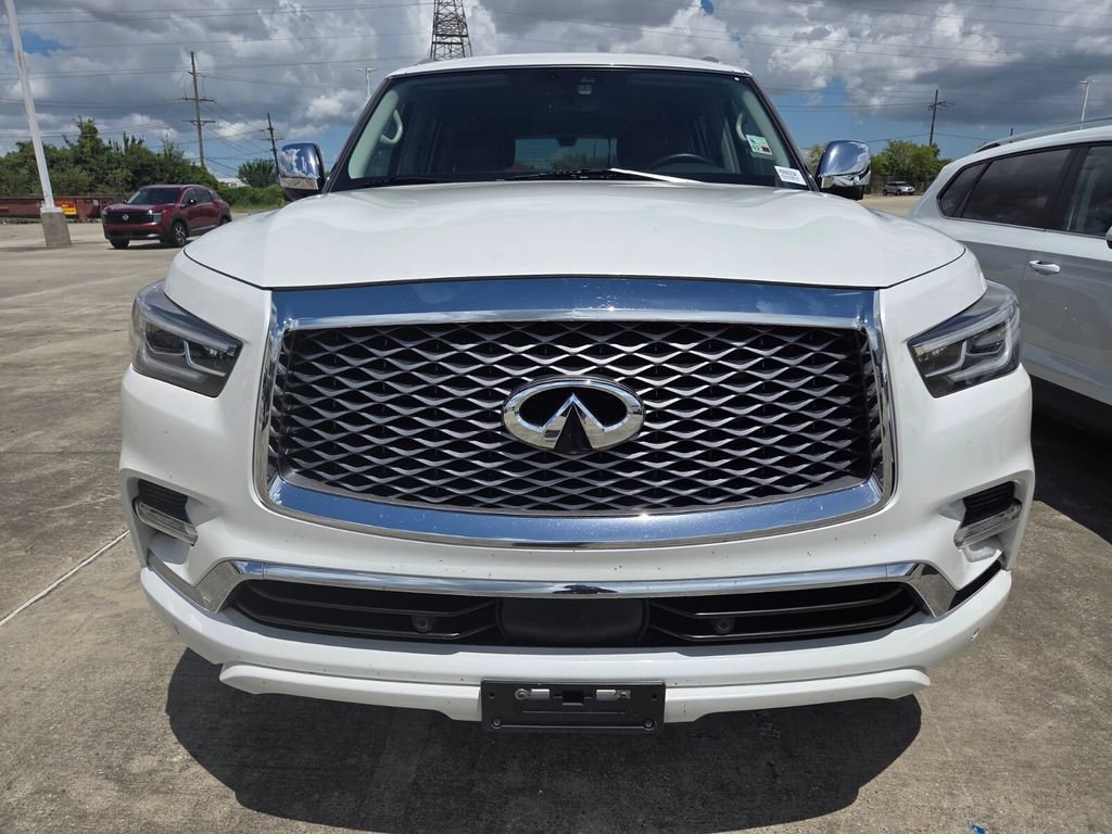 Used 2020 INFINITI QX80 Luxe w/ Sensory Package RWD image 2