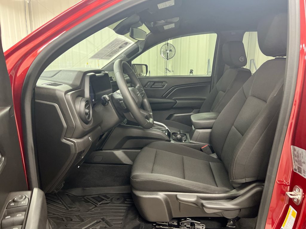 Used 2026 Chevrolet Colorado Trail Boss AWD/4WD image 20