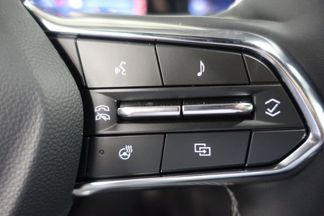 Used 2025 Chevrolet Traverse LT w/ Enhanced Driving Package image 12