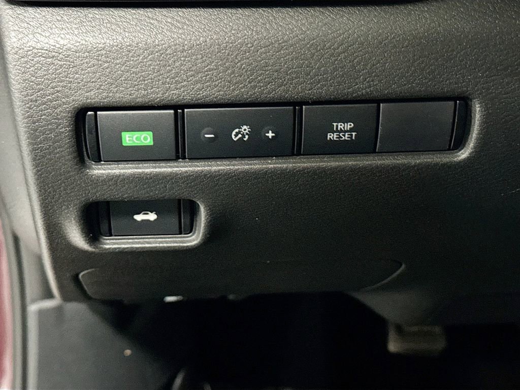 Used 2024 Nissan Sentra SV image 6