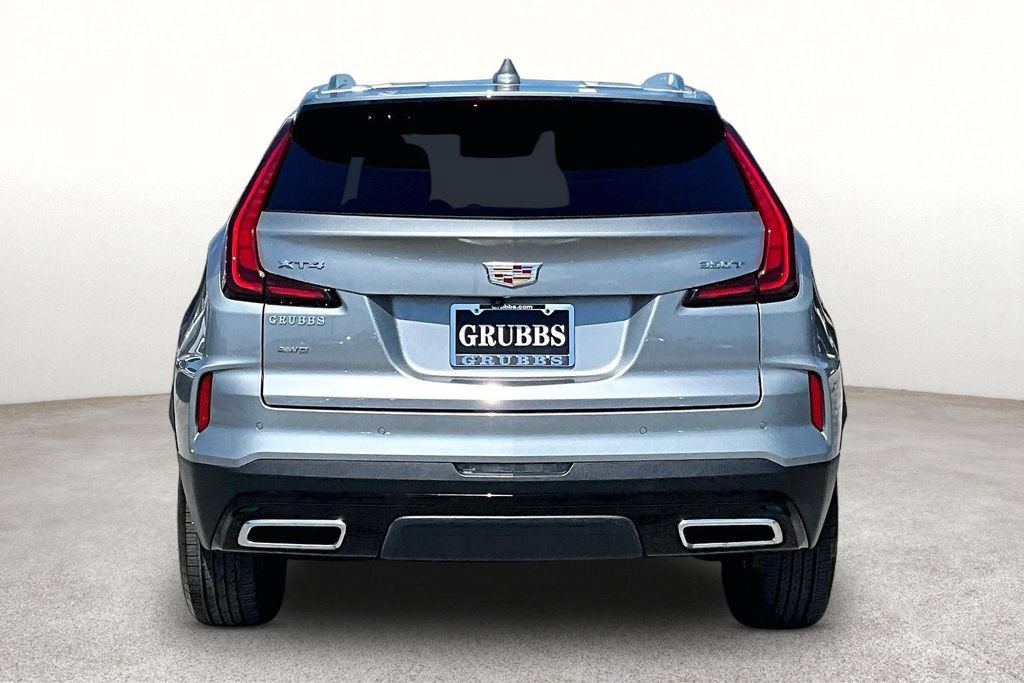 Used 2025 Cadillac XT4 Premium Luxury AWD/4WD image 5